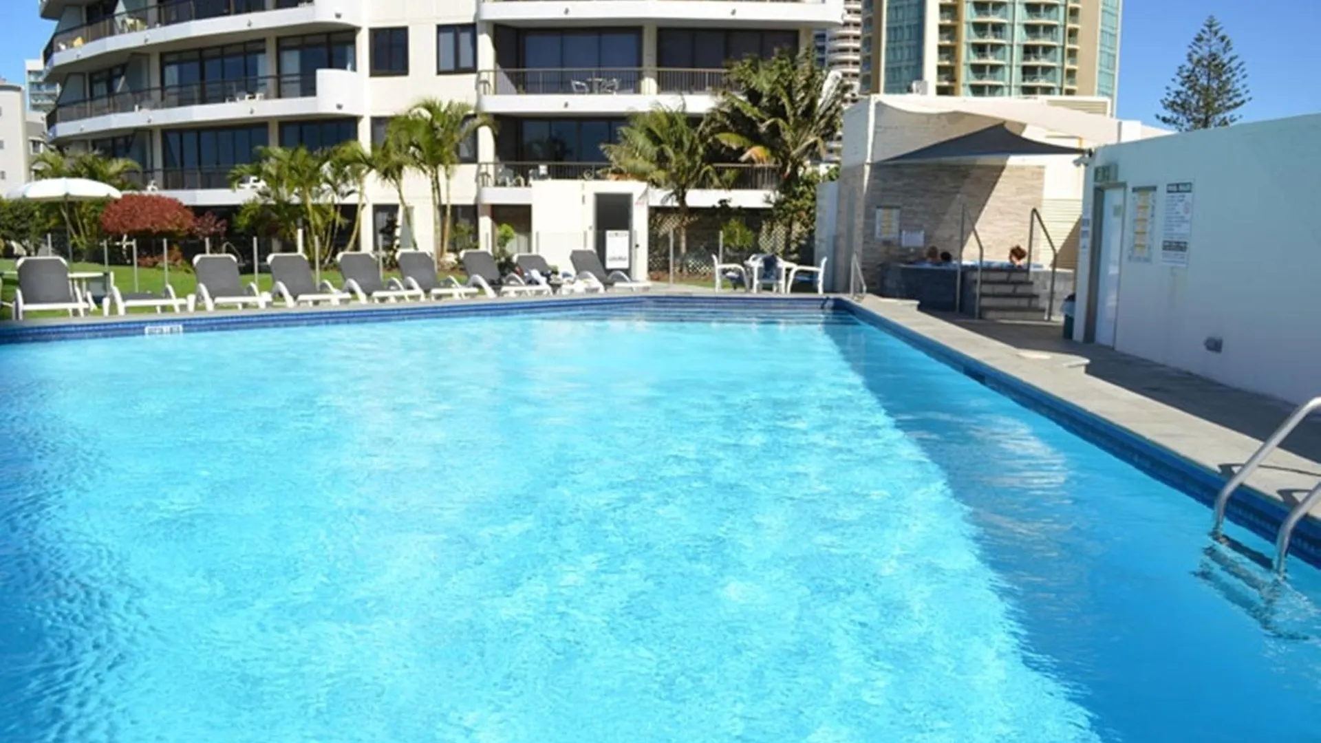 Surfers International Apartments Gold Coast Aparthotel