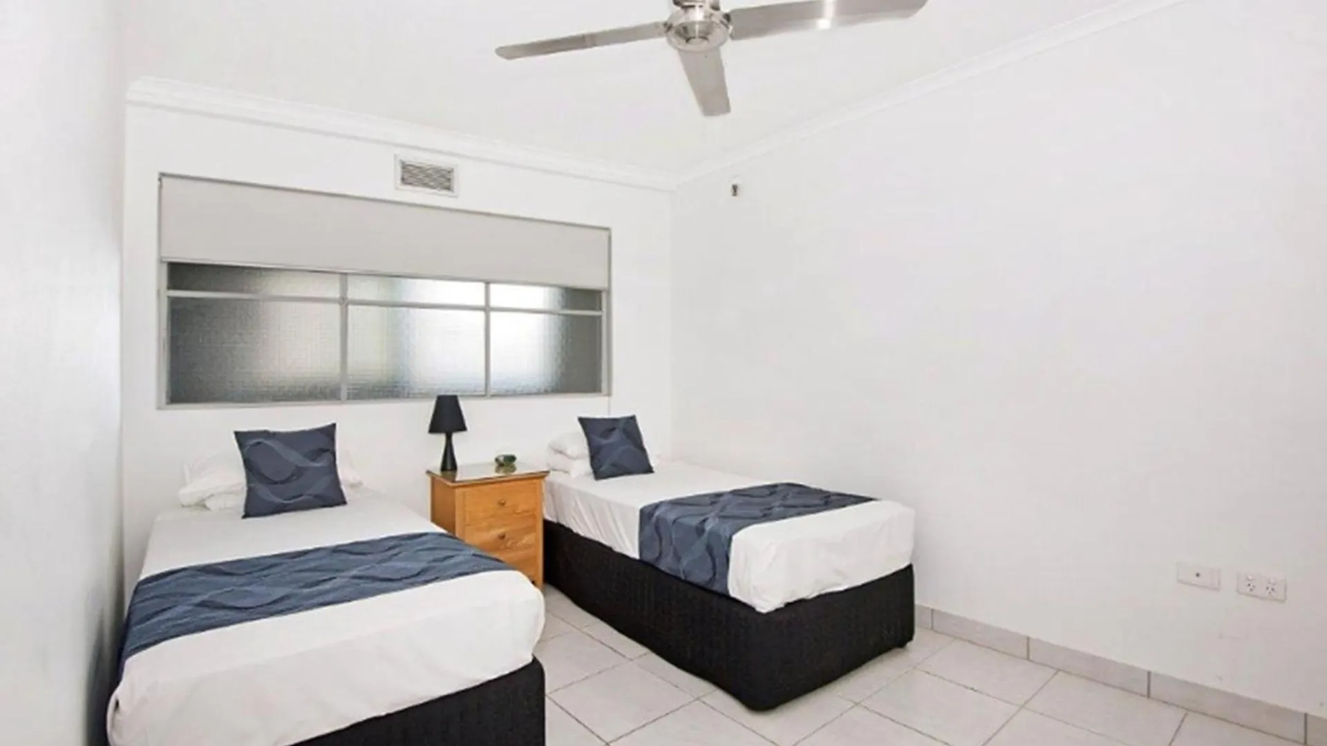 Surfers International Apartments Gold Coast Australia