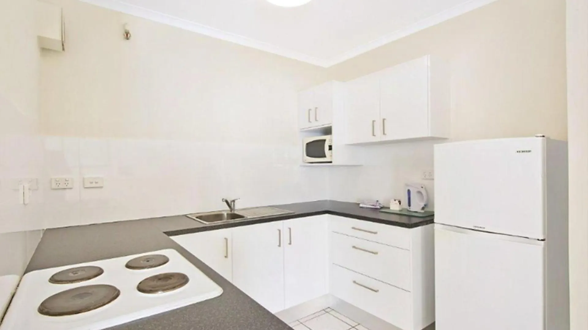 Surfers International Apartments Gold Coast Aparthotel