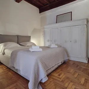 https://enchanting-apartment-with-patio-lungarno-firenze.it-tuscanyhotel.com